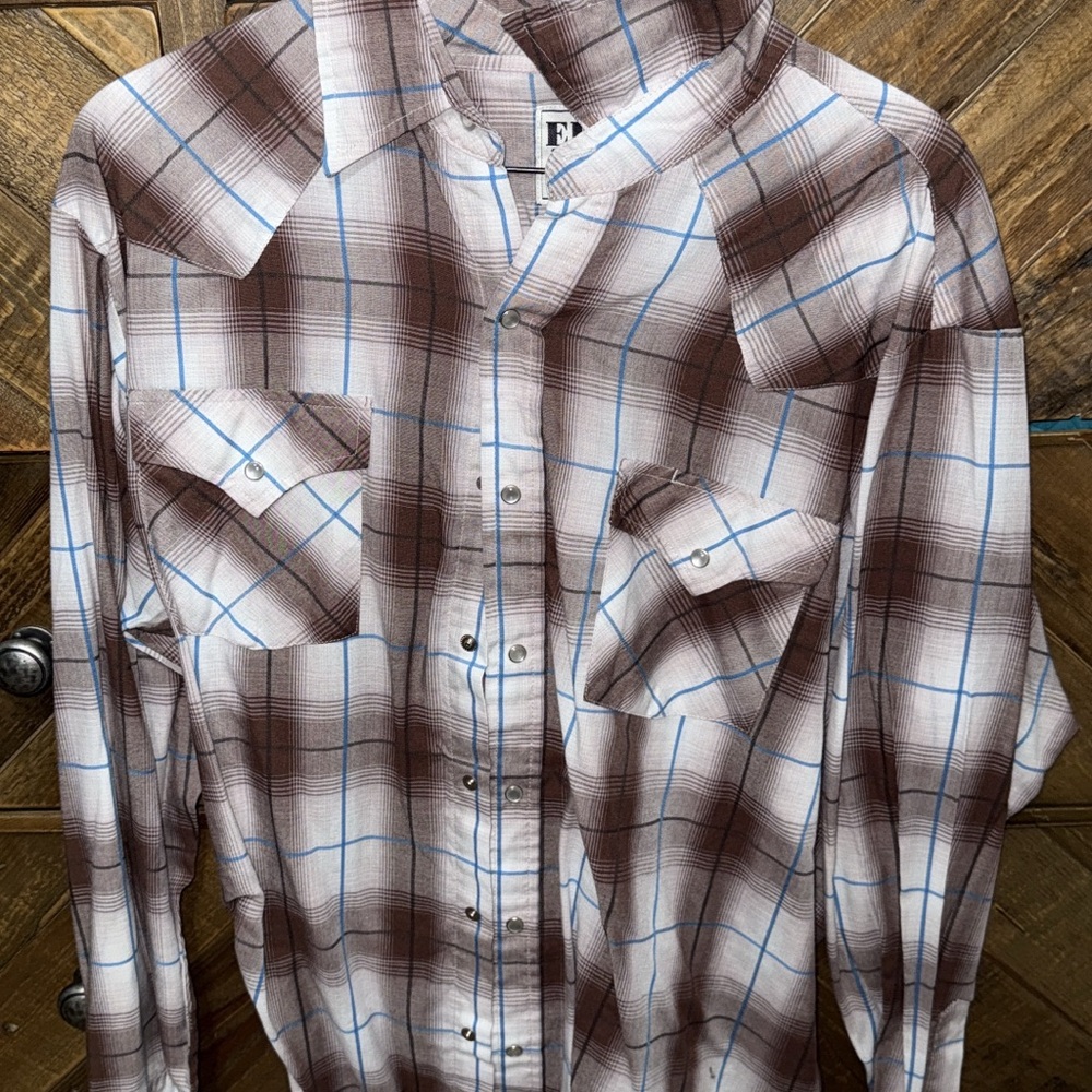 Ely Cattleman Brown and White Casual Button Down Shirt